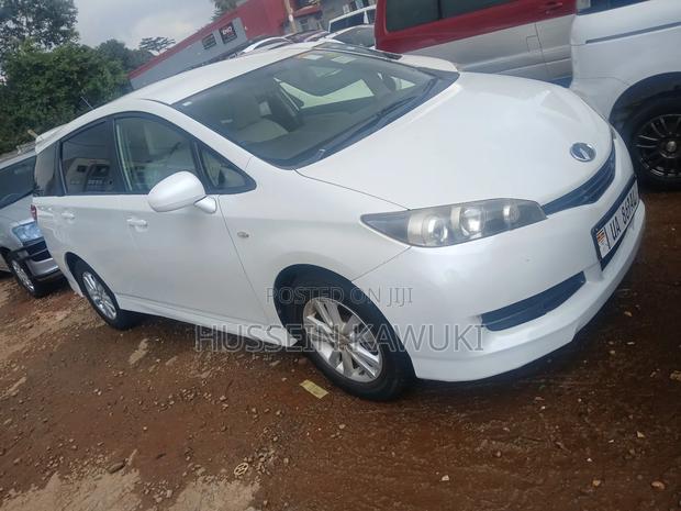 Toyota Wish 2011 White