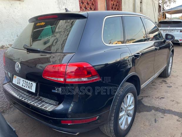 Volkswagen Touareg V6 Sport 2013 Black