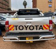 Toyota Hilux 2.5 D-4D 4X4 SRX 2011 Gold for sale