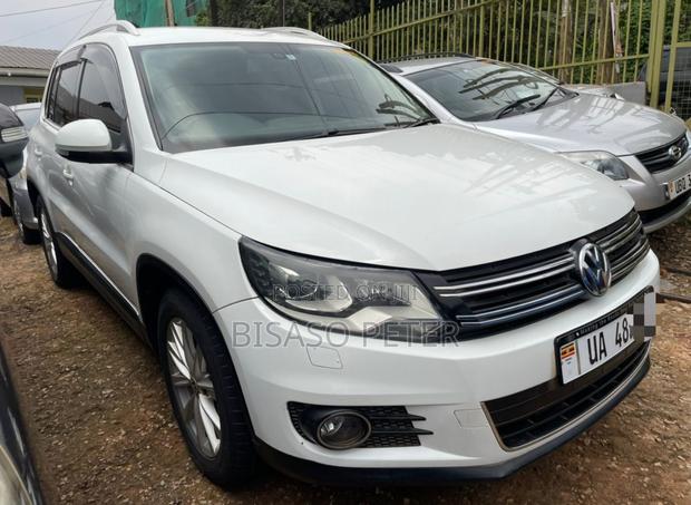 Volkswagen Tiguan S 2013 White