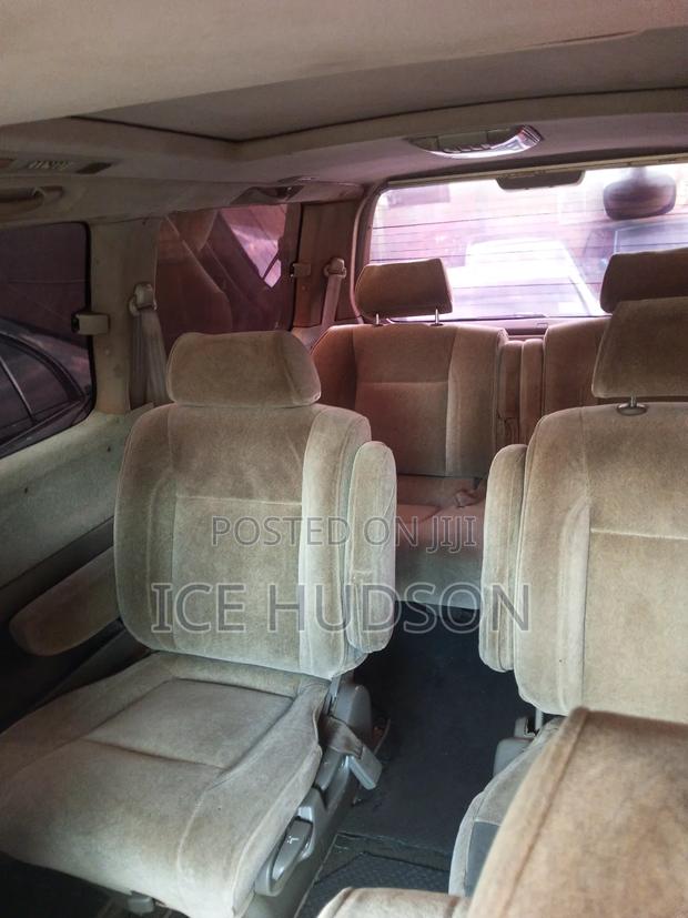 Nissan Elgrand 2004 Beige