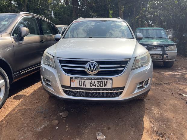 Volkswagen Tiguan 2009 Silver