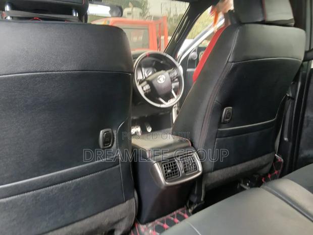 Toyota Hilux Revo Double Cab Deisel 2.8 RWD 2019 Green