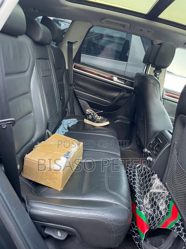 Volkswagen Touareg V6 Sport 2013 Gray