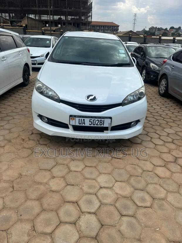 Toyota Wish 2012 White