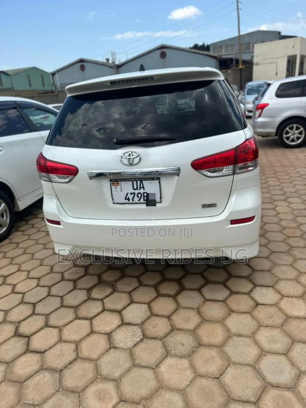 Toyota Wish 2012 White