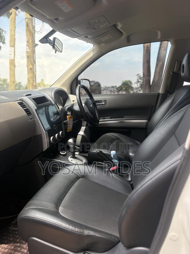 Nissan X-Trail 2.0 Petrol XE 2010 White