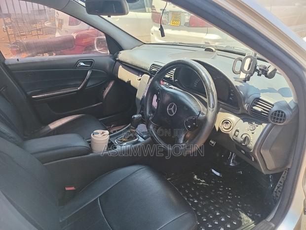 Mercedes-Benz C180 2005 Silver