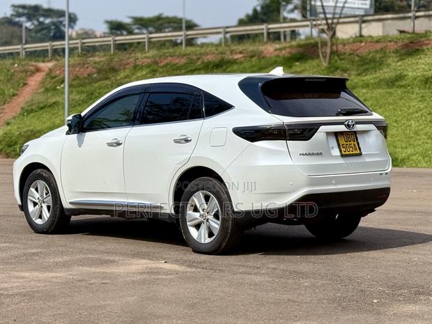 Toyota Harrier 2.0 2014 Pearl