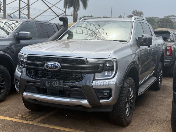 Ford Ranger Wildtrak 2023 Gray