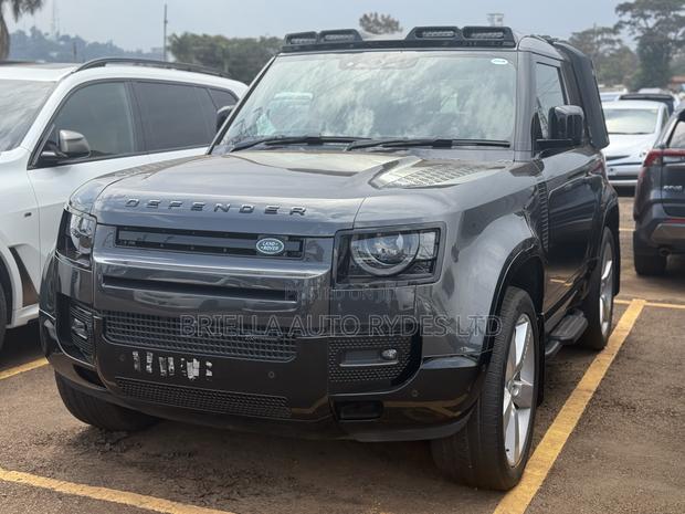 Land Rover Defender 2023 Black
