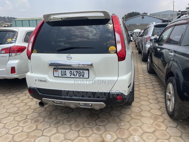 Nissan X-Trail 2011 White