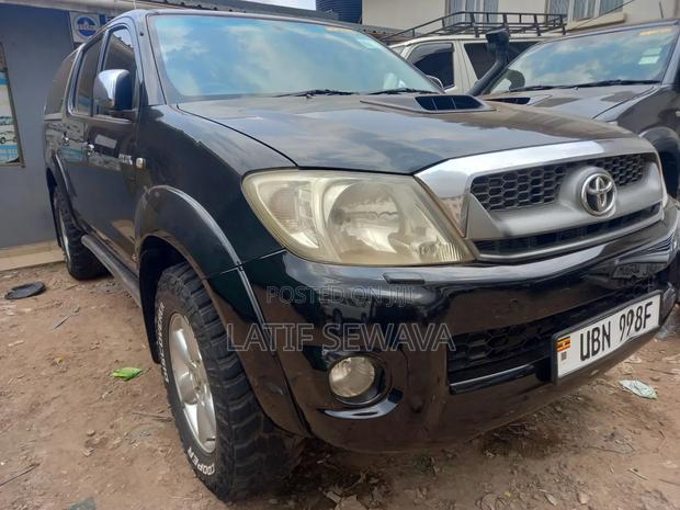 Toyota Hilux 3.0 D-4D Double Cab 2008 Gray