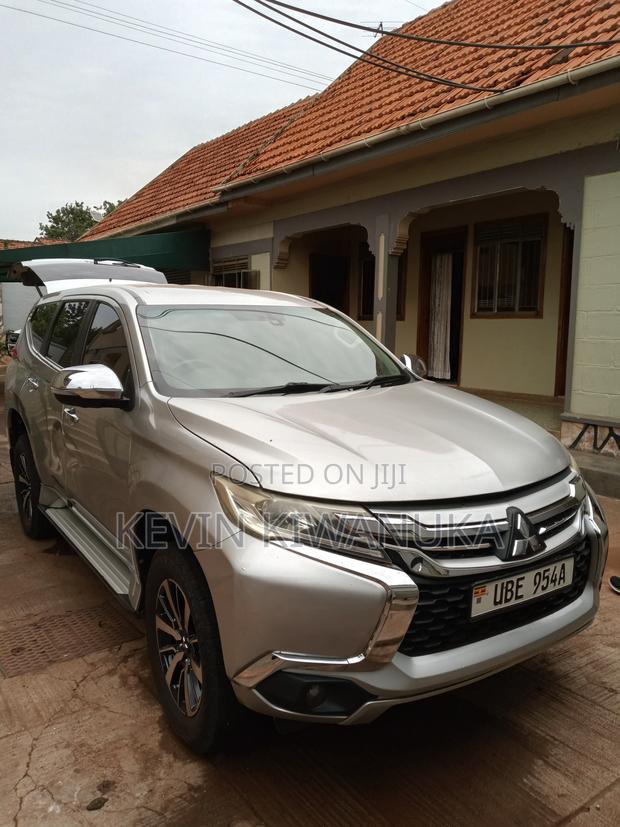 Mitsubishi Pajero 2021 Gray