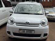 Toyota Sienta 2014 Silver for sale