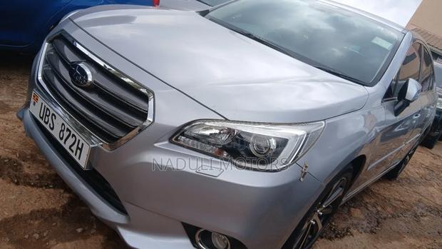 Subaru Legacy 2016 Silver