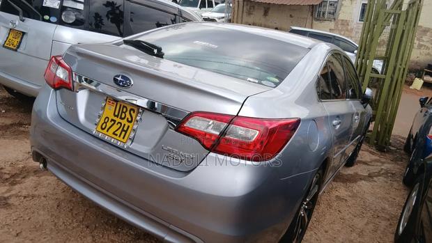 Subaru Legacy 2016 Silver
