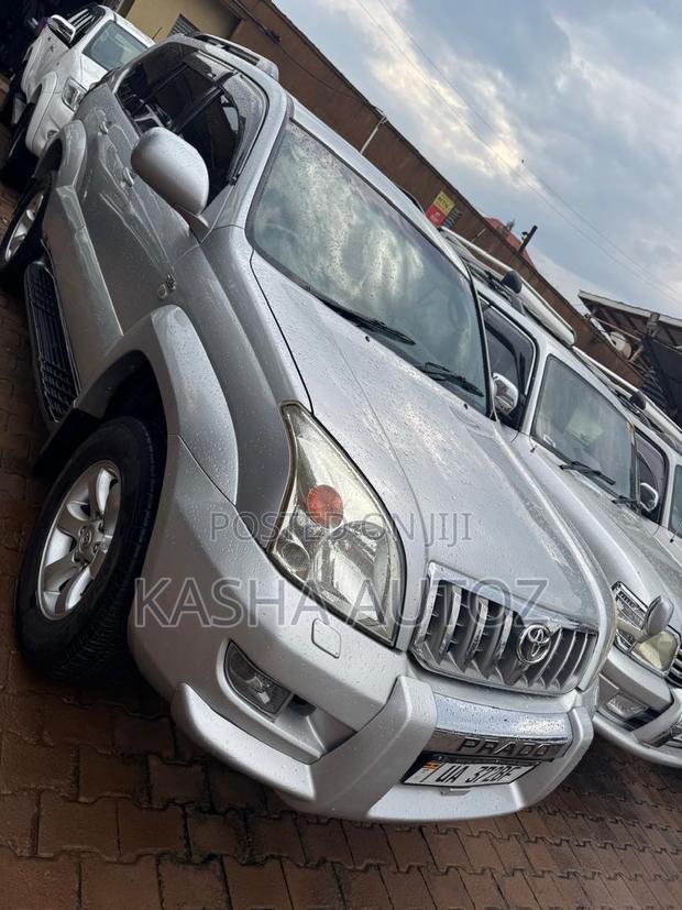 Toyota Land Cruiser Prado 2009 Silver