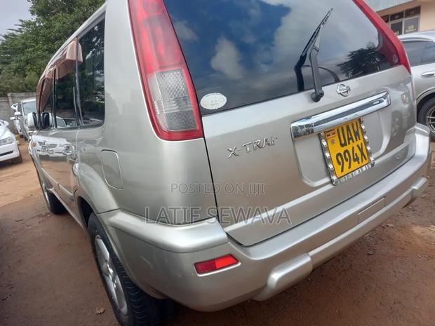 Nissan X-Trail 2.0 Comfort 2003 Brown
