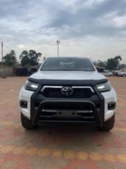 Toyota Hilux 2023 White for sale