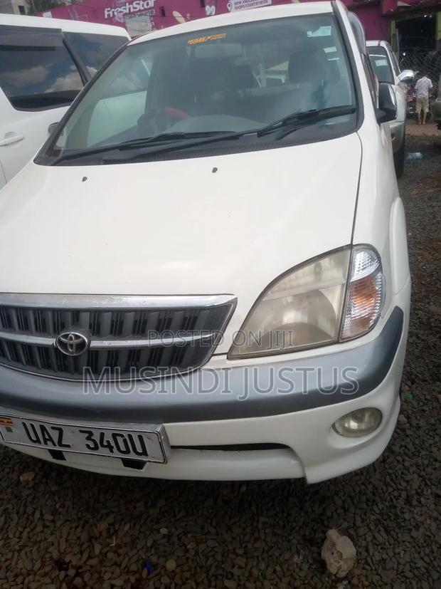 Toyota Nadia 2002 White