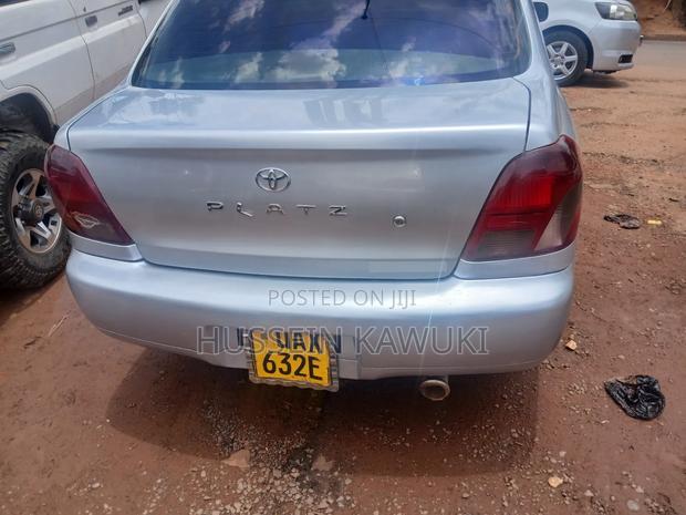 Toyota Platz 2003 Silver