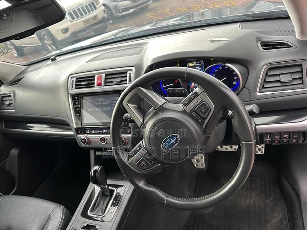 Subaru Outback 2.5i Premium AWD 2016 Gray