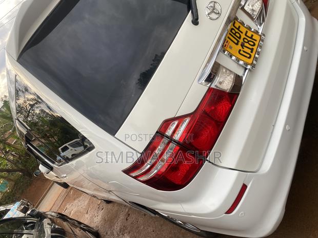 Toyota Alphard 2006 White