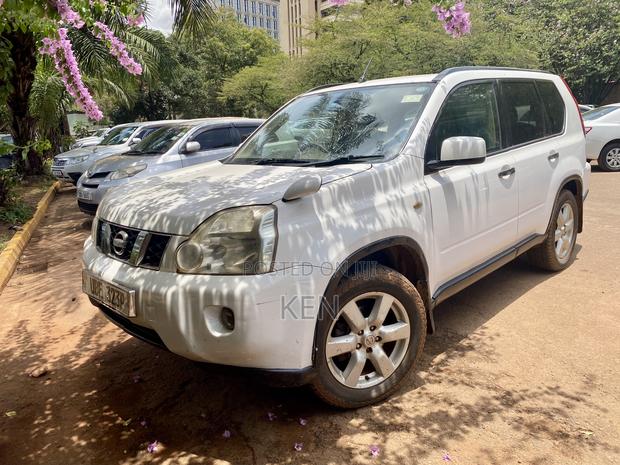 Nissan X-Trail 2.0 Petrol XE 2009 White