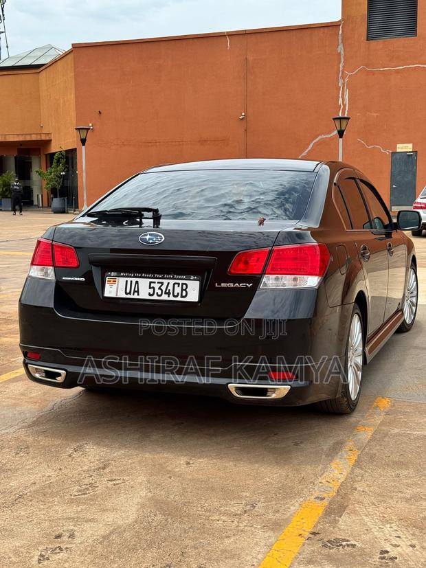 Subaru Legacy 2010 Black