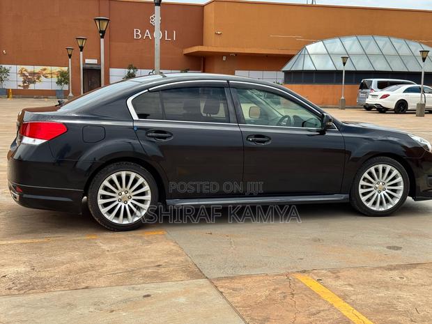 Subaru Legacy 2010 Black