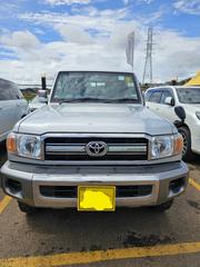 Toyota Land Cruiser 2015 Silver for sale