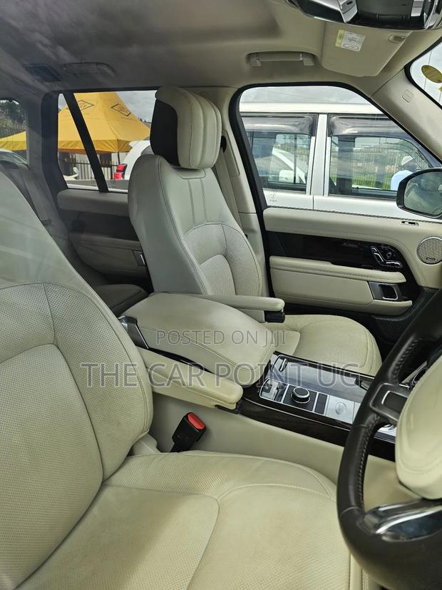 Land Rover Range Rover Vogue 2019 White