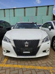 Toyota Crown Majesta 2015 White for sale