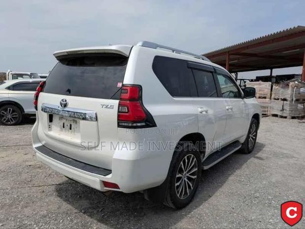 Toyota Land Cruiser Prado 2021 Beige
