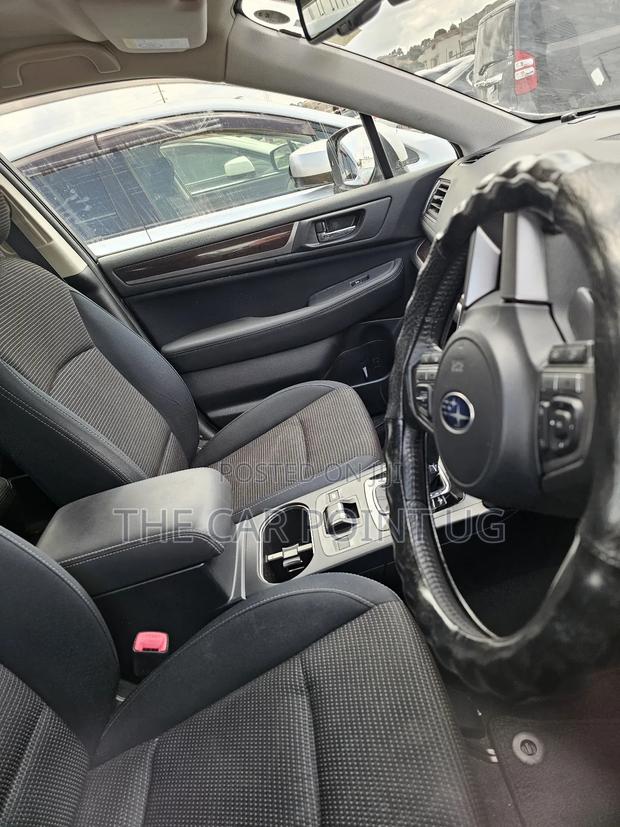 Subaru Legacy 2.5i Limited 4dr Sedan AWD (2.5L 4cyl CVT) 2015 White