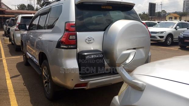 Toyota Land Cruiser Prado 3.0 D-4D (190 Hp) 7 seats 2015 Silver
