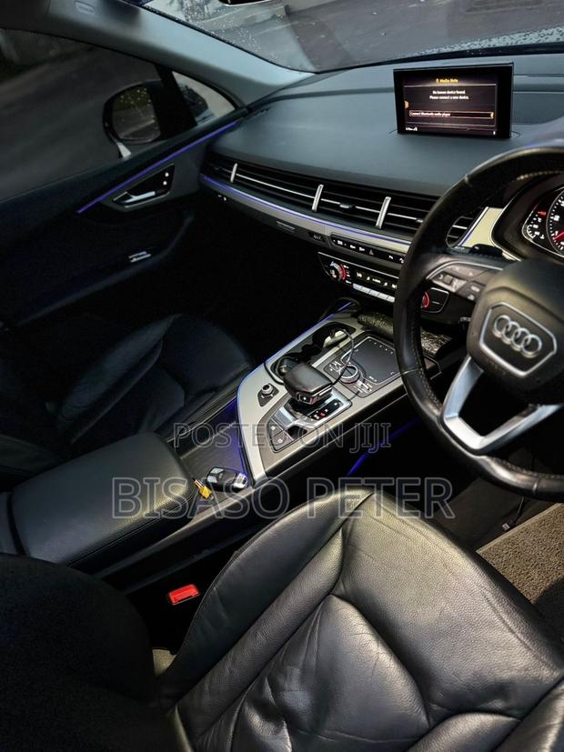 Audi Q7 2018 Black