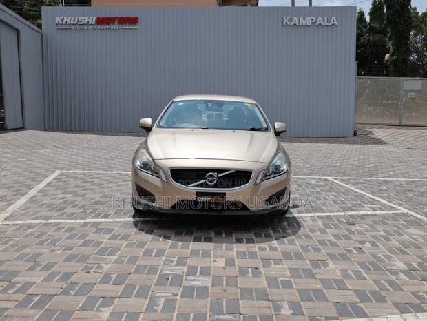 Volvo S60 2012 Gold