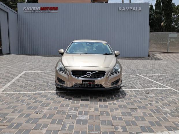 Volvo S60 2012 Gold