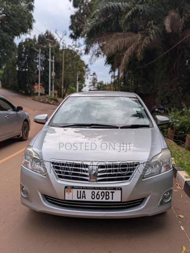 Toyota Premio 2016 Silver