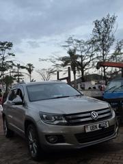 Volkswagen Tiguan 2012 Beige for sale