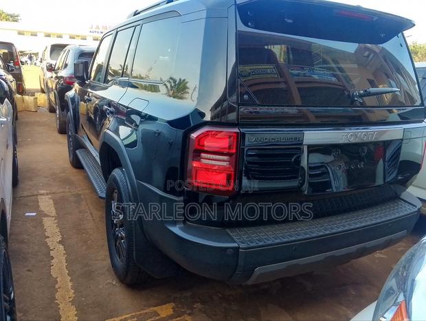 New Toyota Land Cruiser Prado 2.7 2024 Black