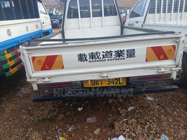 Toyota TownAce 1999 White