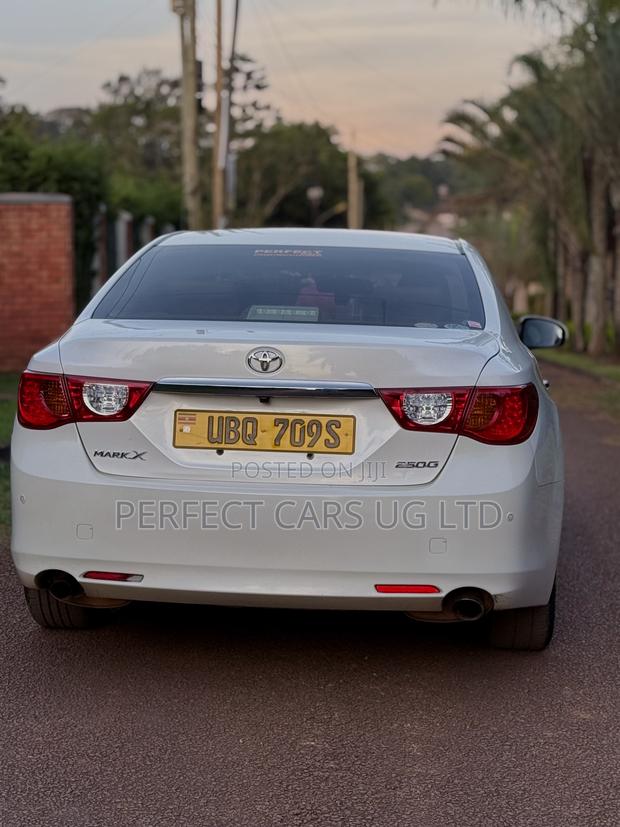 Toyota Mark X 2.5 AWD 2011 White