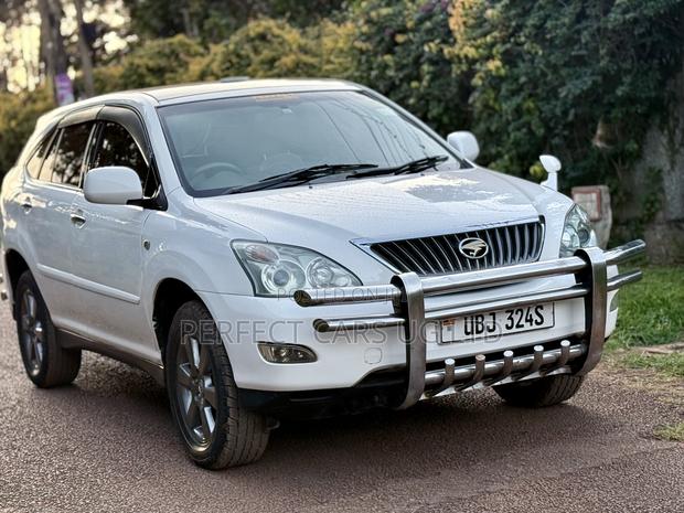 Toyota Harrier 2.4 2008 Off white