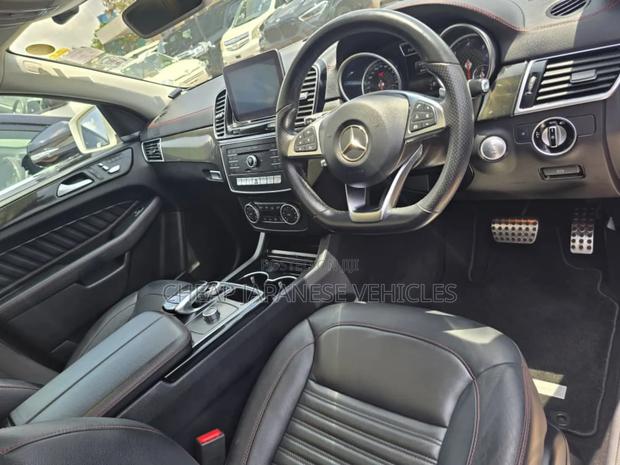 Mercedes-Benz GLE-Class GLE 350d 4MATIC 2017 White