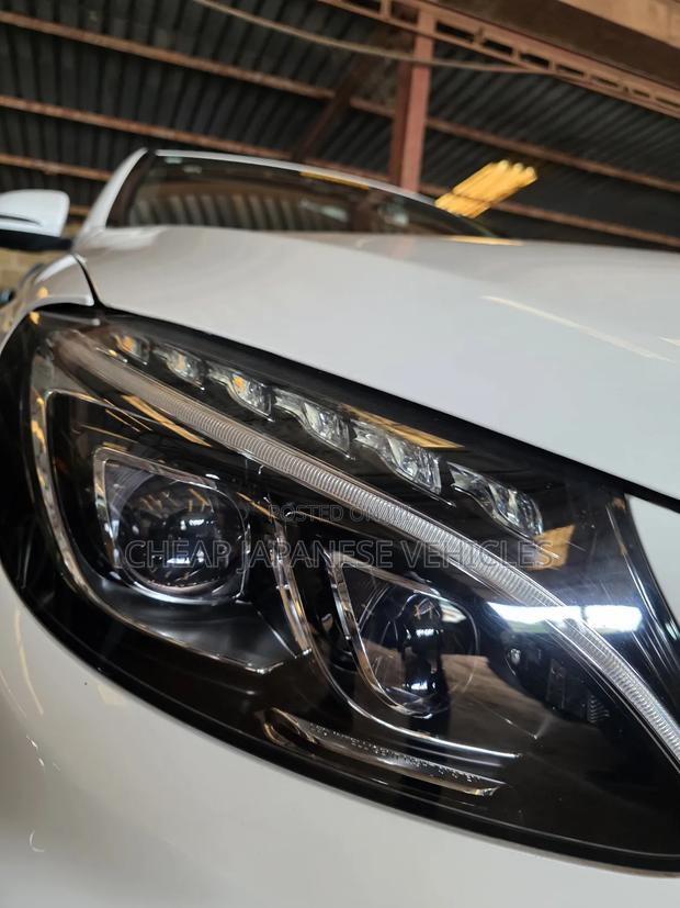 Mercedes-Benz C200 2016 White