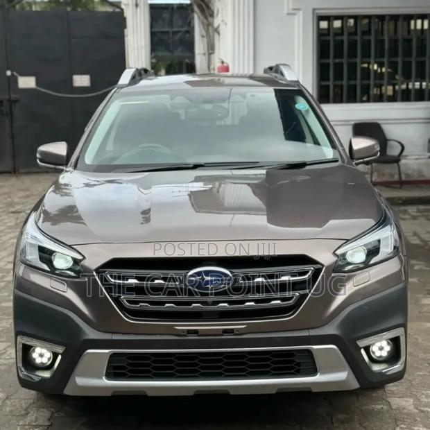 Subaru Outback 2023 Brown