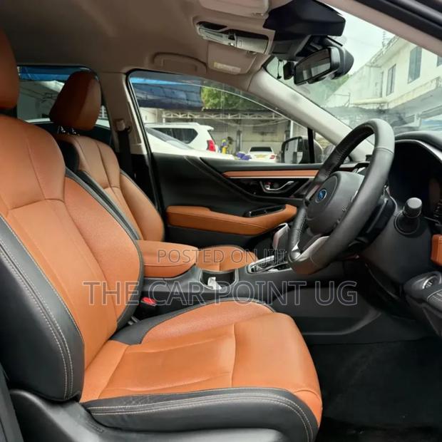 Subaru Outback 2023 Brown
